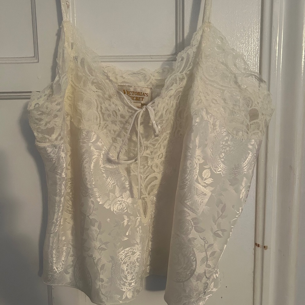 Victoria's Secret Satin Shorty Pajama set, size L